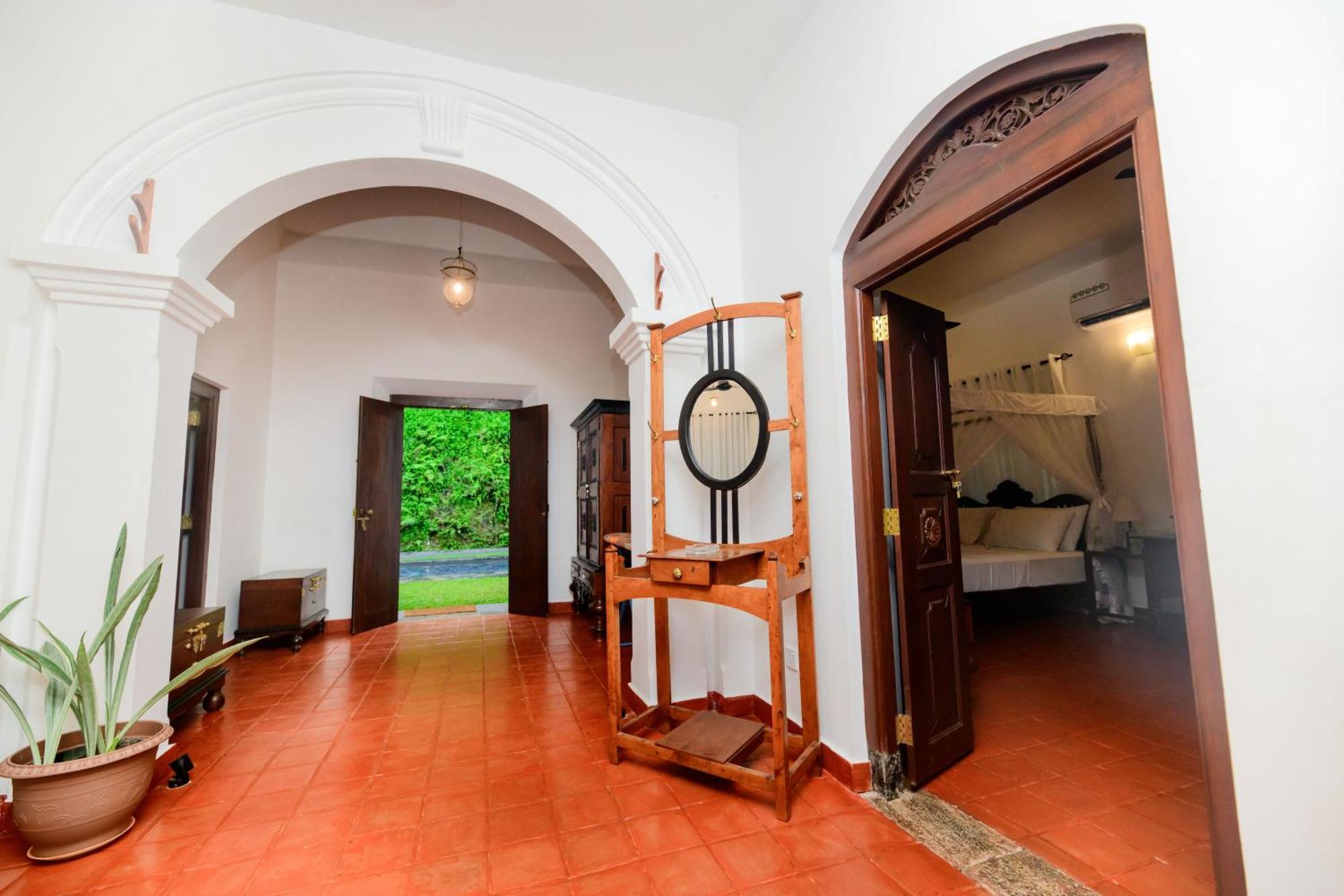 Hill House Villa - Two Bedroom ガル エクステリア 写真